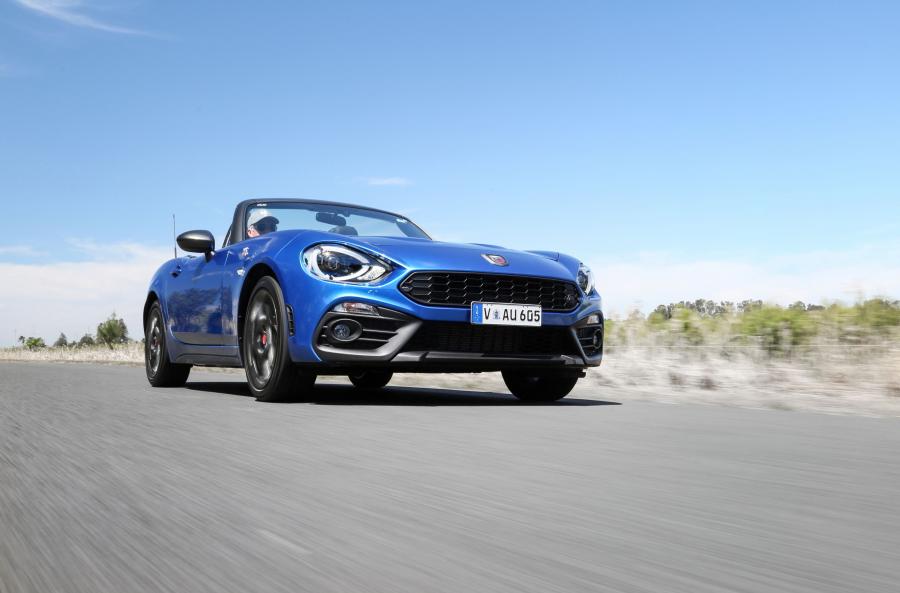  Abarth 124 Spider (348) 2016 года  (AU) (фото 2 из 40)
